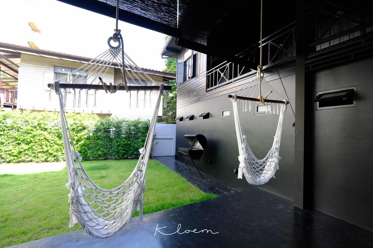 Kloem Hostel (Adults Only) Bangkok Exteriör bild