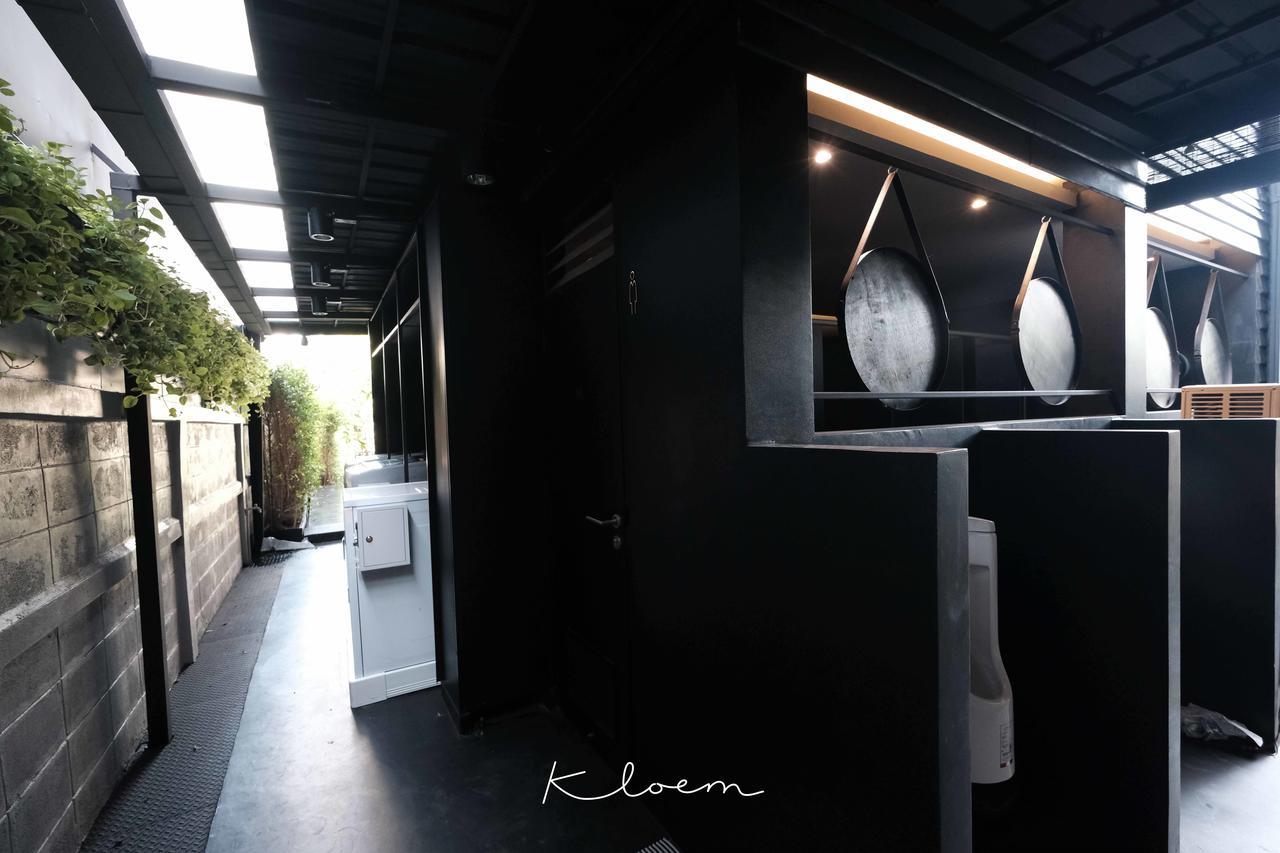 Kloem Hostel (Adults Only) Bangkok Exteriör bild
